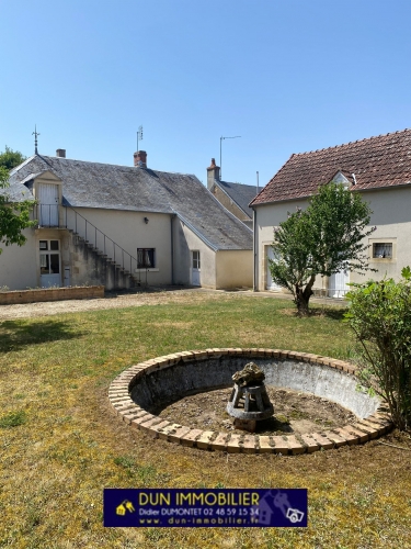 A SAISIR, THAUMIERS, Maison avec dépendances et jardin