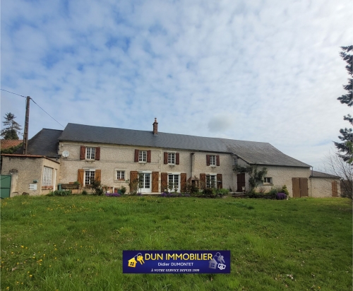 EXCLUSIF, SAINT MARTIN D'AUXIGNY, Longère avec dépedendances