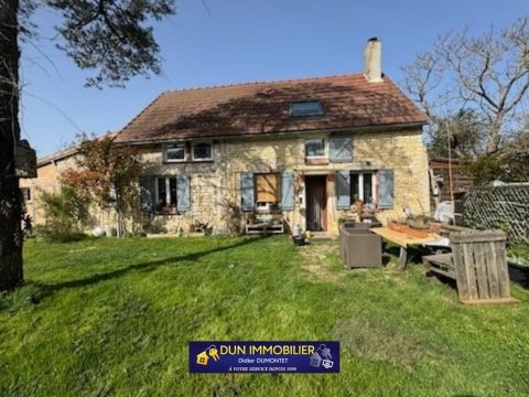 EXCLUSIF, BLET, Maison avec dépendances, garage et jardin