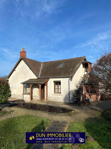 A SAISIR, THAUMIERS, Maison avec garages et jardin